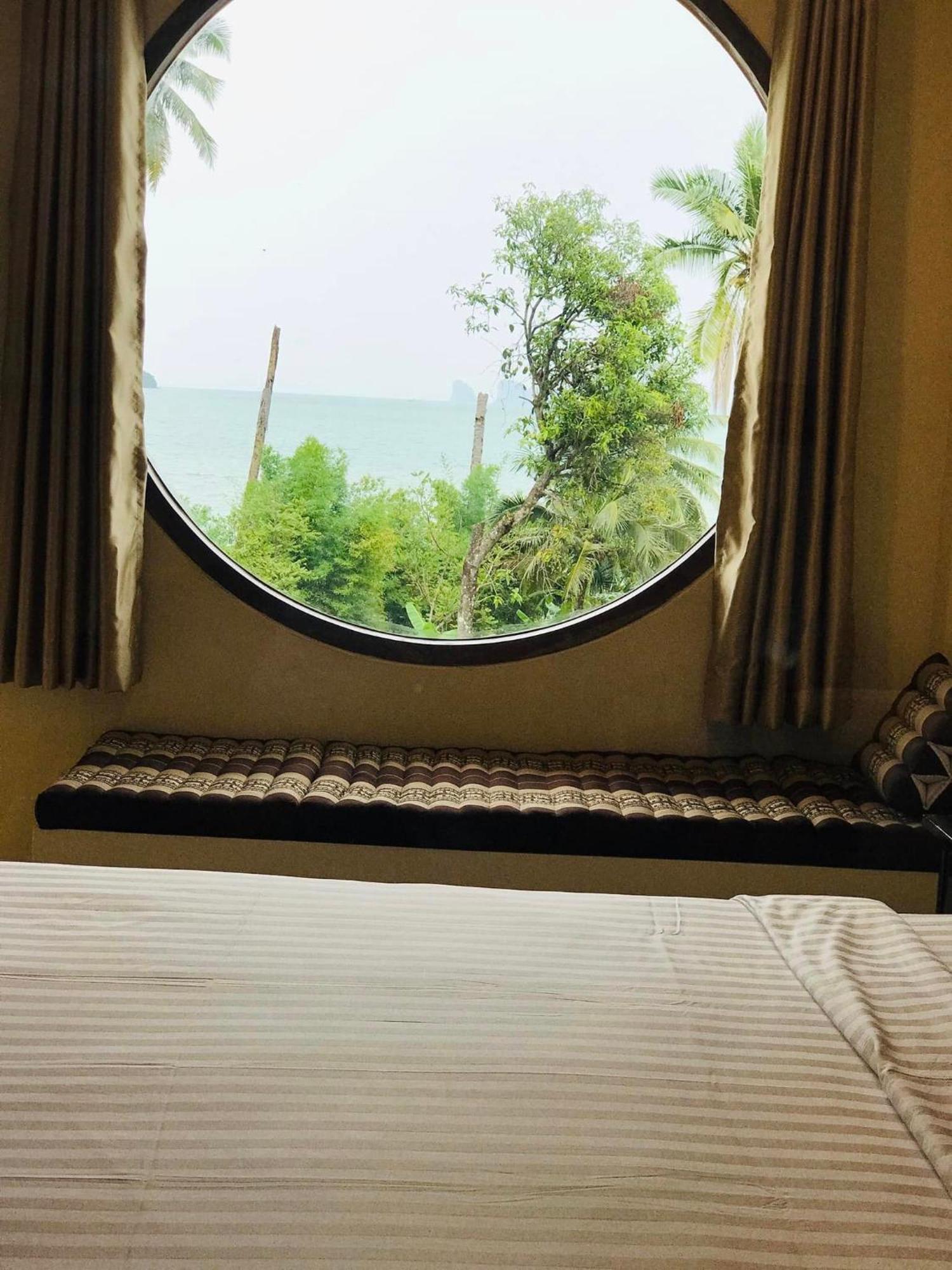 Koh Yao Yai Sea Breeze House เกาะยาวใหญ่ซีบรีซเฮ้าส์ Hotell Exteriör bild